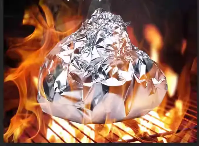 can aluminum foil catch fire